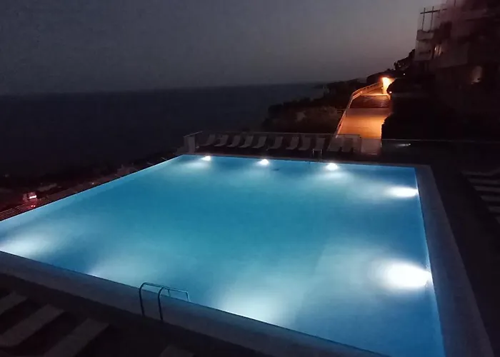 Zen Costa Plana Cap-d'Ail