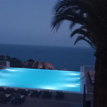 Zen Costa Plana Cap-d'Ail